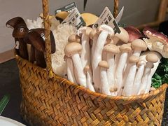 -三出山火锅(南京万象天地店)