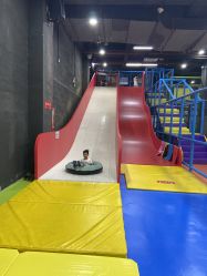 -蹦贝运动中心·蹦床·攀岩·闯关(龙岗店)