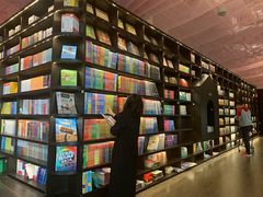 -钟书阁(松江泰晤士小镇店)