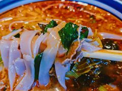 招牌生烫牛肉米线-云阿蛮生烫牛肉米线(景星店)