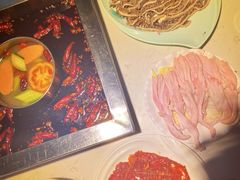 -二荆条·蜀鲜汇城市森林火锅