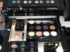 -文艺复兴百货(米兰大教堂广场店)