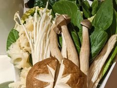 蔬菜拼盘-喃喃椰·糟粕醋·椰子鸡火锅(七堡花园店)