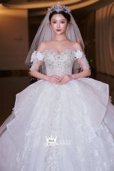 点击看大图 -艾拉·女王婚纱礼服馆