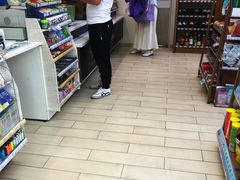 -全家便利店(银翔路店)