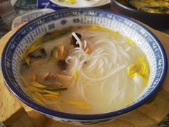 -桥香园过桥米线(国贸店)