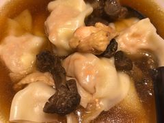 -八二小区抄手(龙湖上城天街店)