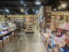 -雨丝书店(综合商业楼店)