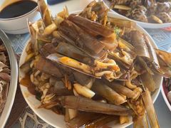 -霞涌市场海鲜摆卖区