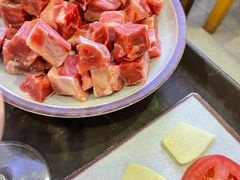 -毛辣果·贵州红酸汤牛肉火锅(西单店)