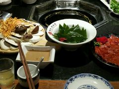 -陆派巴倒烫火锅(城东店)