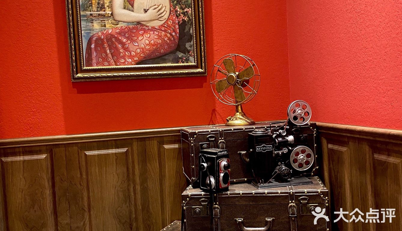 欢迎来到九零年代主题火锅店[礼花]