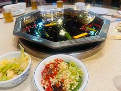 -九尺赵老四鲜鹅肠火锅