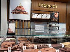 面包甜点陈列柜-Laderach 莱德拉(上海环贸iapm店)