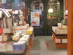店内环境-SISYPHE BOOKS西西弗书店(龙湖滨江天街店)