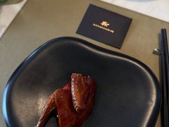 脆皮妙龄鸽-新荣记(新源南路店)