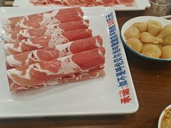 -楼外楼大刀肉传统火锅居(博学路店)