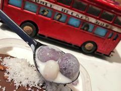 招牌白雪黑糯米冰粉-甜心闲生传统手工冰粉(太古里店)