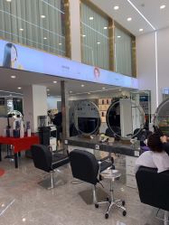 -水灵珑美容造型中心