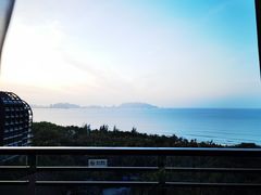 -三亚湾海居铂尔曼度假酒店