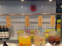 -金滏山·烤肉海鲜火锅自助(襄阳万达店)