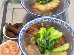 焖肉排骨-伟记奥面馆(养育巷店)