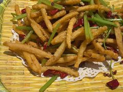 -黄泥岗·地道湖北菜(奥特莱斯店)