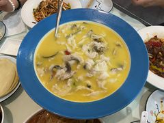 -大鸭梨烤鸭店(金顶街店)