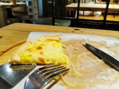 榴莲爱上芝士比萨-花腰餐吧Bistro烧烤 傣味(传媒大学店)