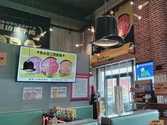 -牛小嫩串串火锅(老国贸总店)
