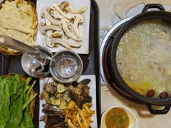 -蘑统田下·野生菌火锅