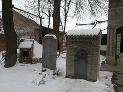 -活死人墓