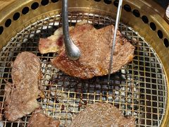 -铭牛烧肉·和牛海鲜自助(高新月牙湖店)