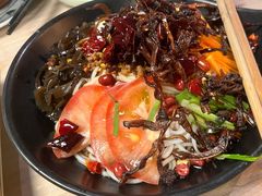 凉米线-缘生态云南菜·野生菌庭院餐厅(华侨城店)