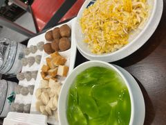 -楼外楼大刀肉传统火锅居(幸福街店)