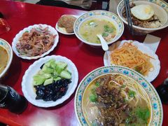 -金杨拉面王小吃面馆·牛三宝面·红烧牛肉粉