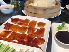 粤式片皮鸭-中山保利艾美酒店-乐美中餐厅