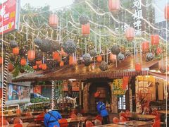 -刘姐啤酒鱼民族演艺餐厅(西街总店)