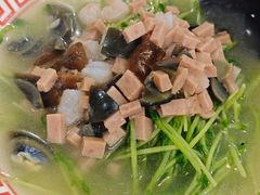 -九妹农家大铁锅东北菜(江湾店)