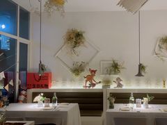 -春树下·树屋花房西餐厅(罍街AS1980店)