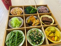 -轻蔬不用等·素食(江苏路店)