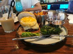 芝士火山熔岩牛肉汉堡-bluefrog蓝蛙(水游城店)