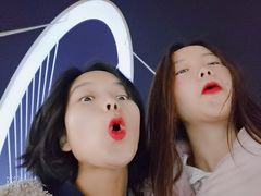 -南京眼步行桥