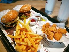 -The Habit Burger Grill 哈比特汉堡(复兴soho店)