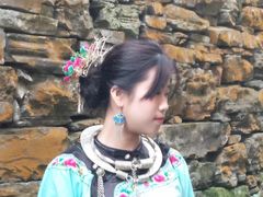 -苗人谷