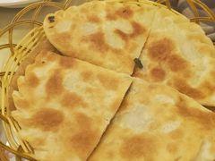 -鹤乡东北菜(崮山路店)