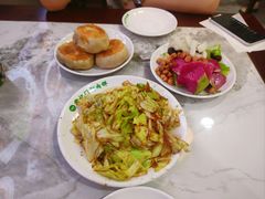 -尹记门钉肉饼(丰台站店)