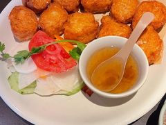 -大头虾越式风味餐厅(光明广场店)