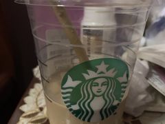 冰浓郁拿铁-星巴克臻选(莘庄仲盛店)