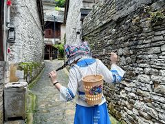 -高荡千年布依古寨旅游景区